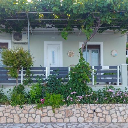 Ritsa House Villa Agia Efimia Exterior photo