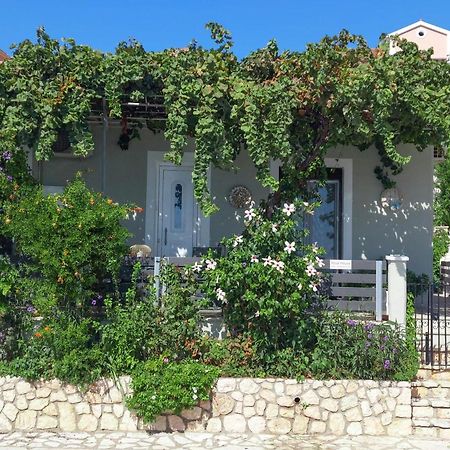 Ritsa House Villa Agia Efimia Exterior photo